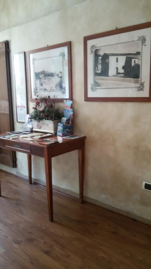 La Rocchetta Bed & Breakfast Valeggio sul Mincio Bagian luar foto