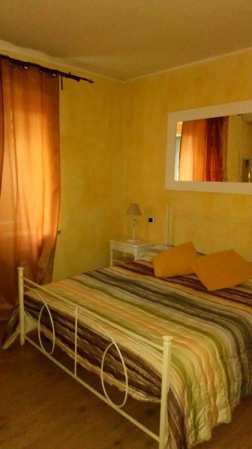 La Rocchetta Bed & Breakfast Valeggio sul Mincio Bagian luar foto