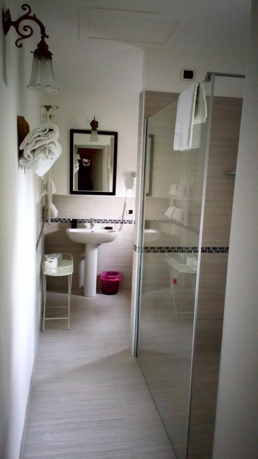 La Rocchetta Bed & Breakfast Valeggio sul Mincio Bagian luar foto